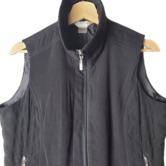 Allison Daley Petite black zip up sleeveless  vest - Picture 3 of 9